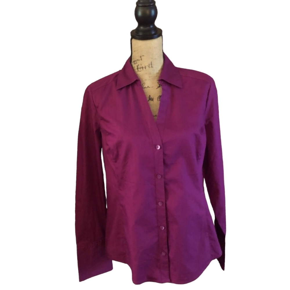 Anne Taylor Women’s V-Neck Button-Down Blouse Deep Pink Size 8